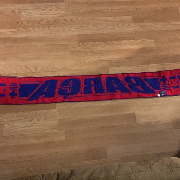 Scarf - Picture 3 of 5